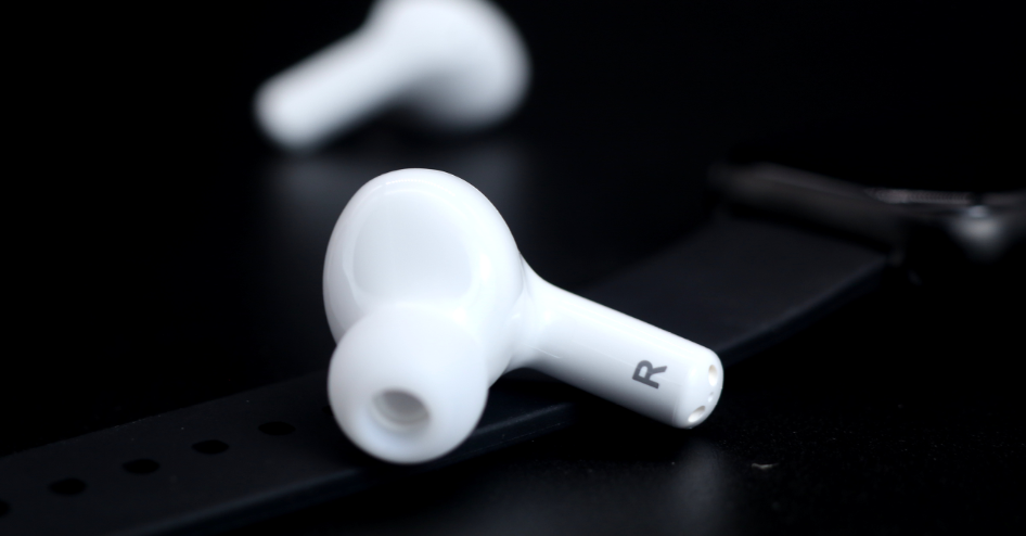 荣耀亲选CE79耳机,享受耳内升华快意感觉