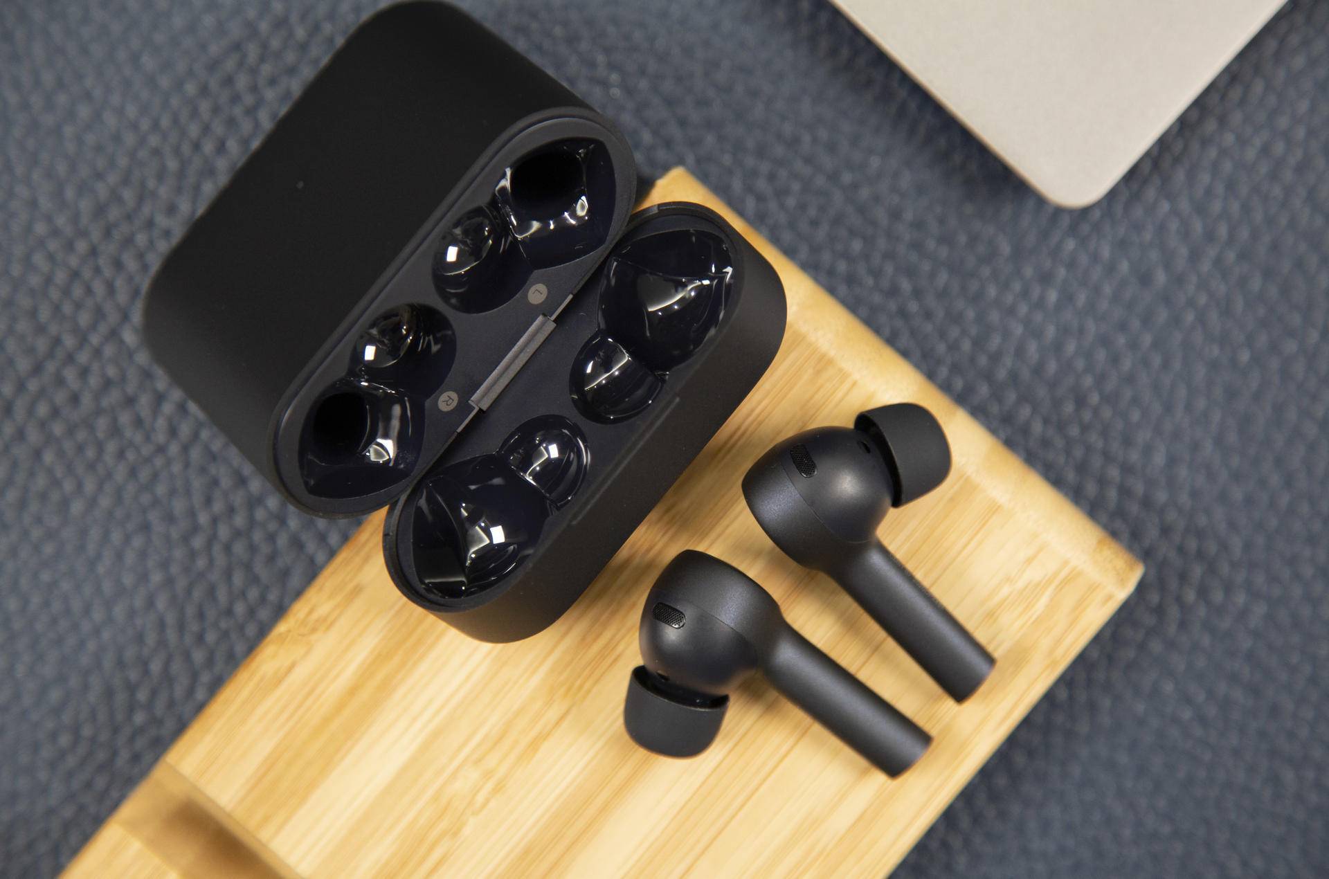 无线快充 主动降噪：小米真无线耳机Air 2 Pro上手体验