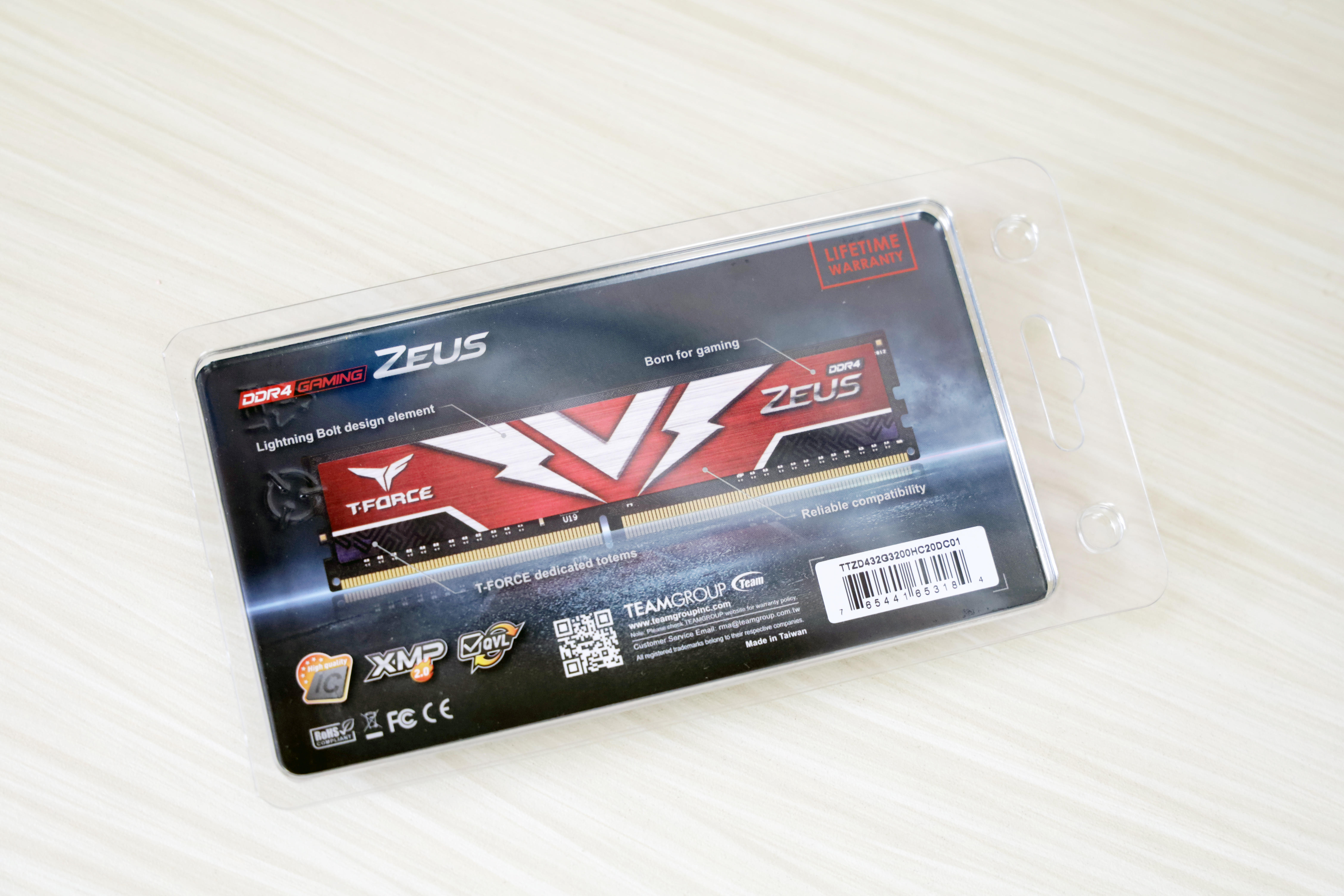 镁光颗粒 DDR4 3200十铨宙斯入门电竞内存条入手体验