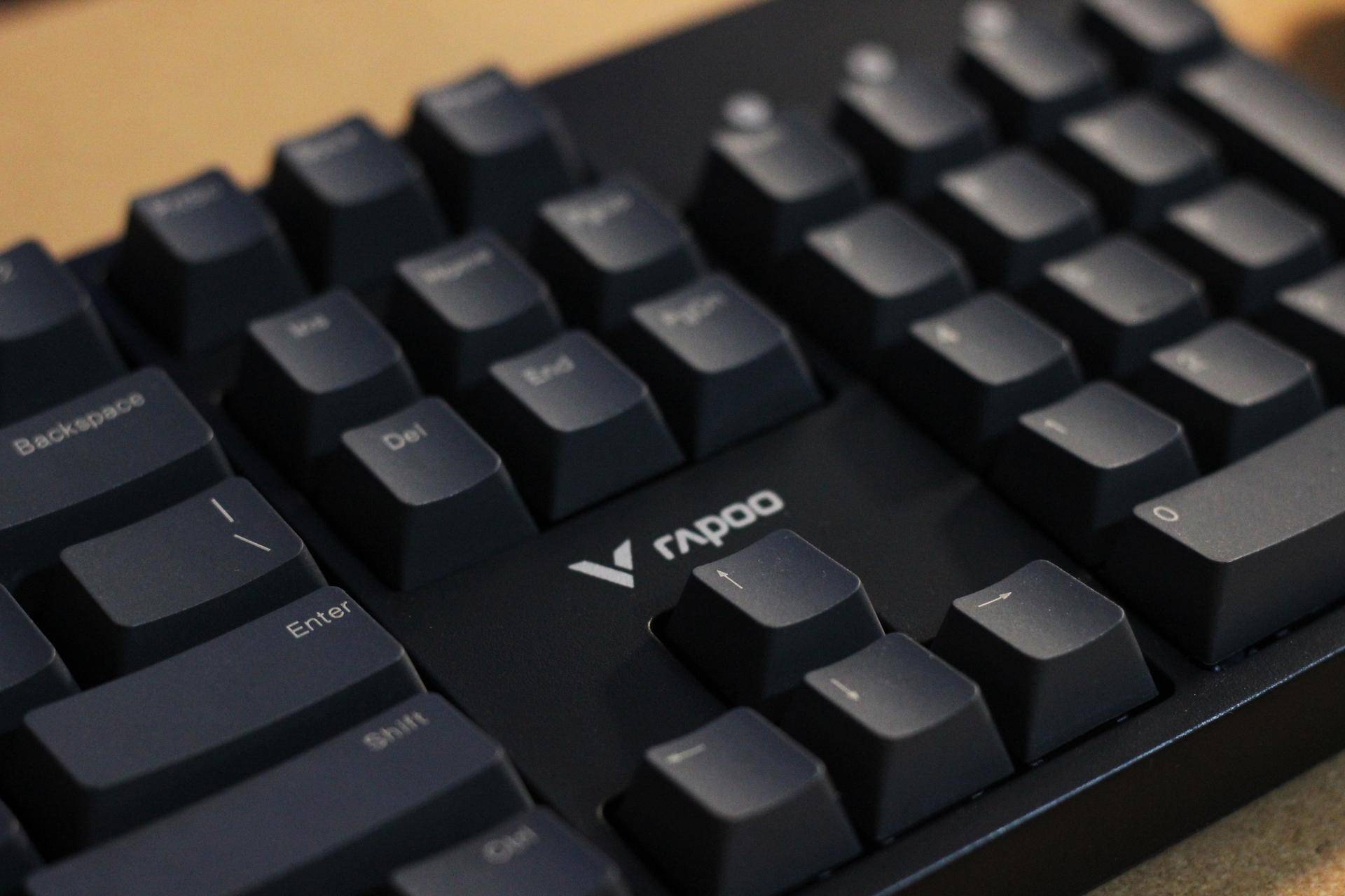 踏实可靠，人体工学加成——雷柏V860机械键盘体验敲打乐趣