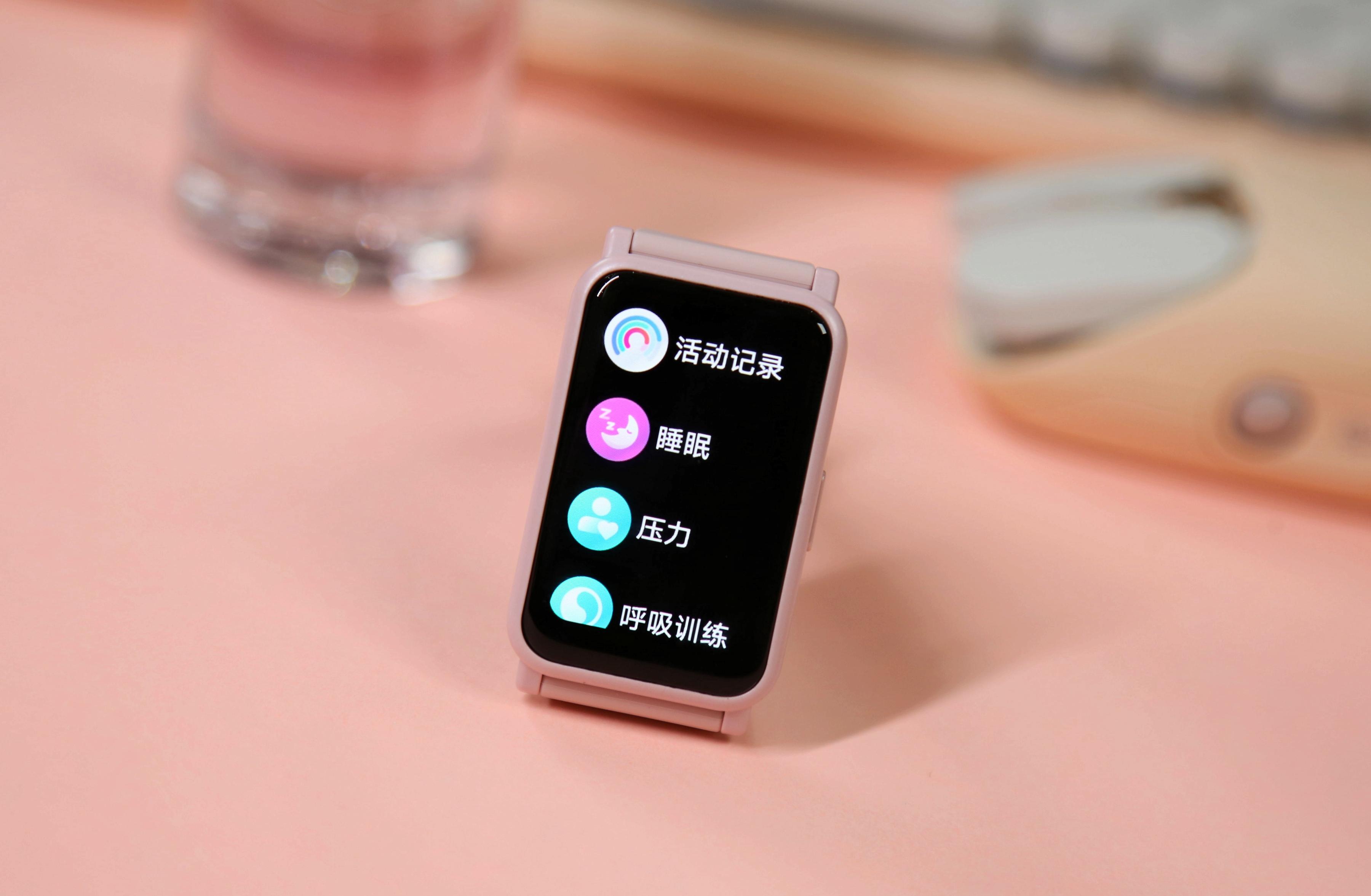 简约时尚的智能腕表：荣耀手表ES评测