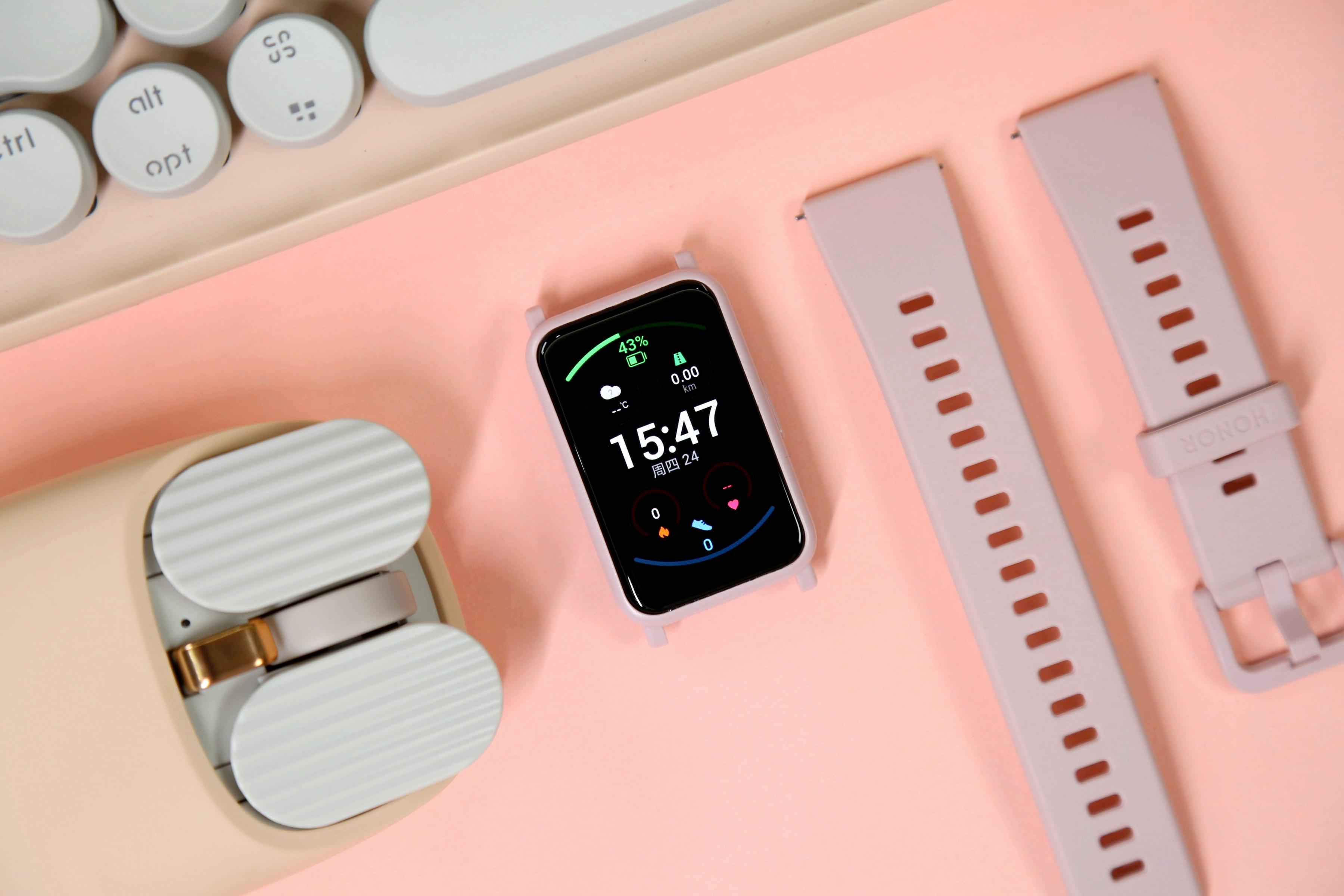 简约时尚的智能腕表：荣耀手表ES评测