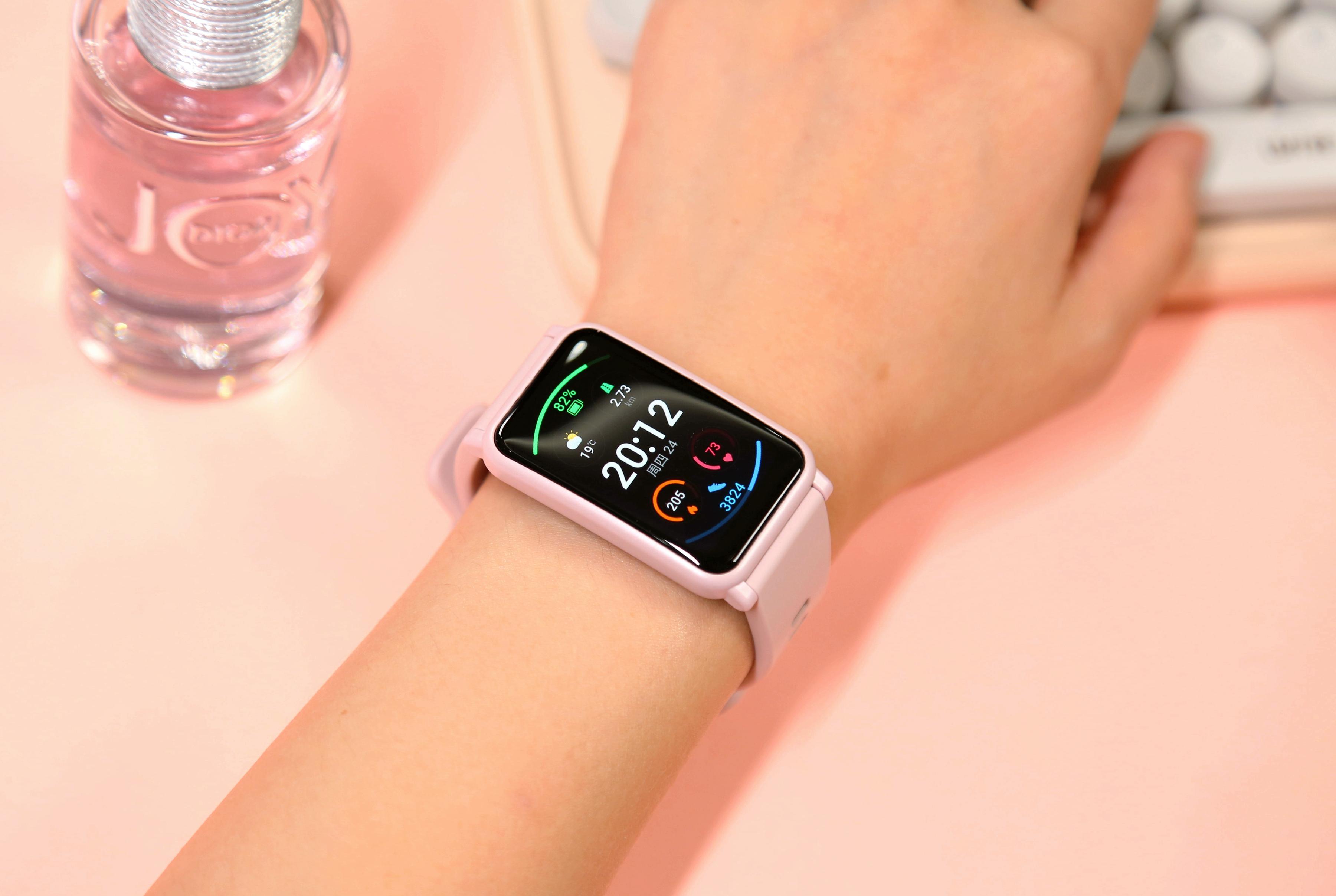 简约时尚的智能腕表：荣耀手表ES评测