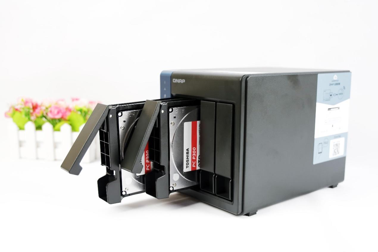 老手变小白 四盘位NAS威联通TS-451D折腾记