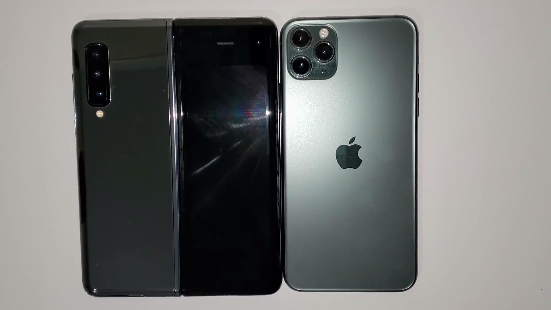 三星折叠机和iPhone11性能对决：没想到差距这么明显