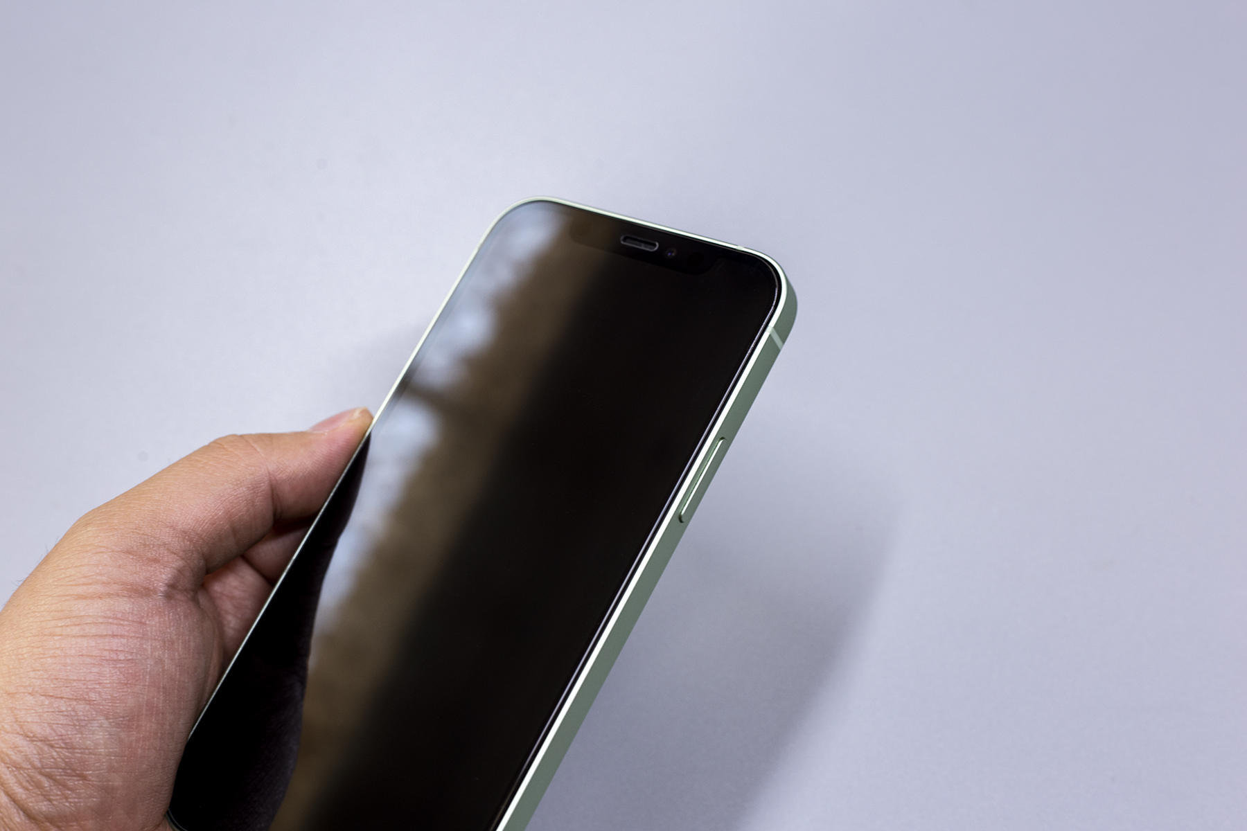 瓷晶玻璃，给iPhone 12双保护，倍思超瓷晶钢化贴膜体验