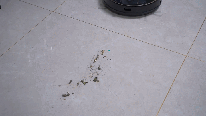 自动集尘，智能避障，由利V980 PLUS还真的有些不一样