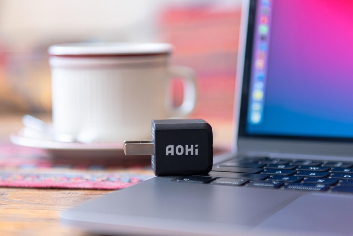 微型快充之战即将来临！它究竟有何魅力？AOHi 30W充电头体验