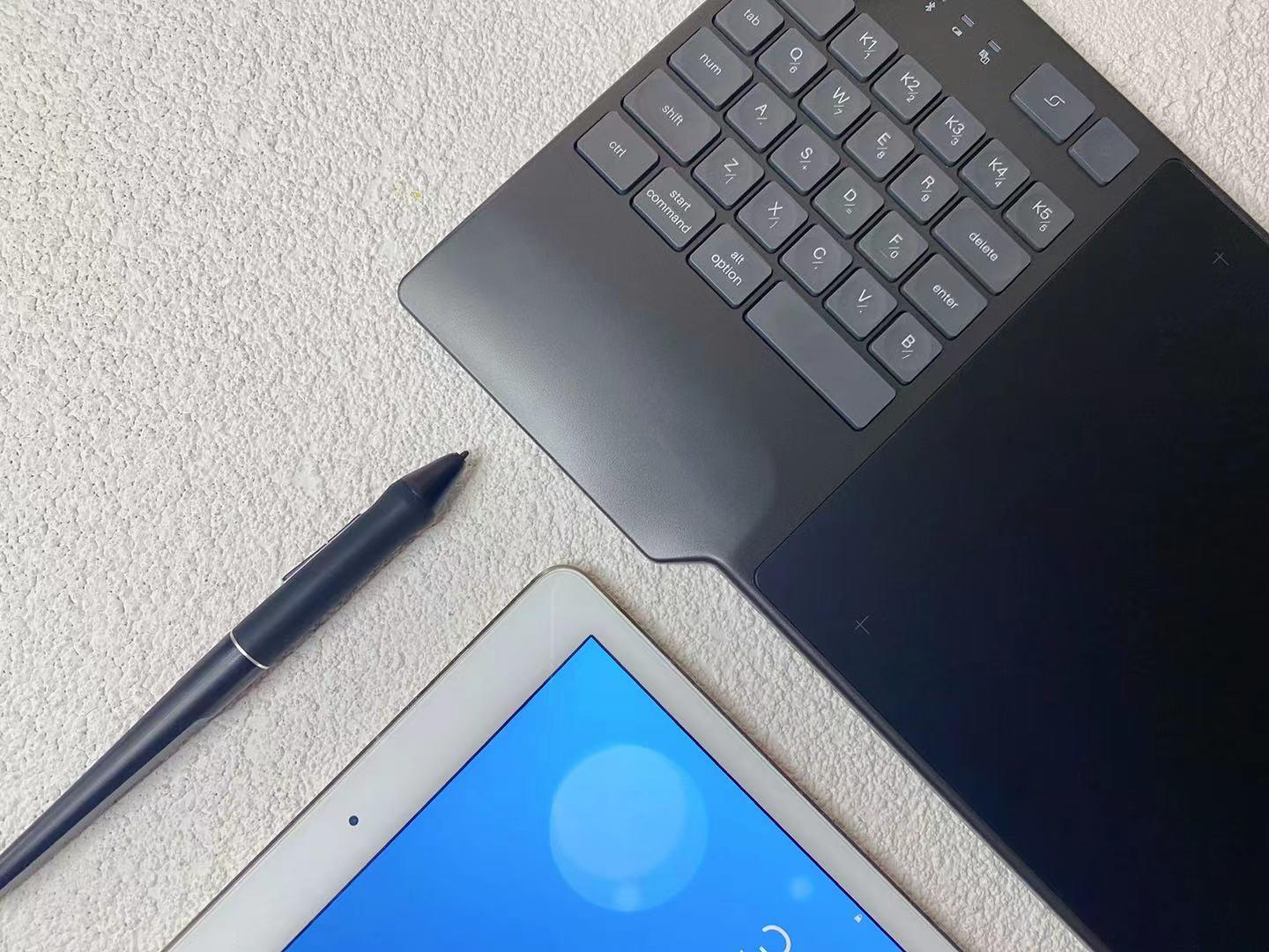 左手操控右手执笔,新一代绘画方式—绘王KD200 数位板让您爱上绘画