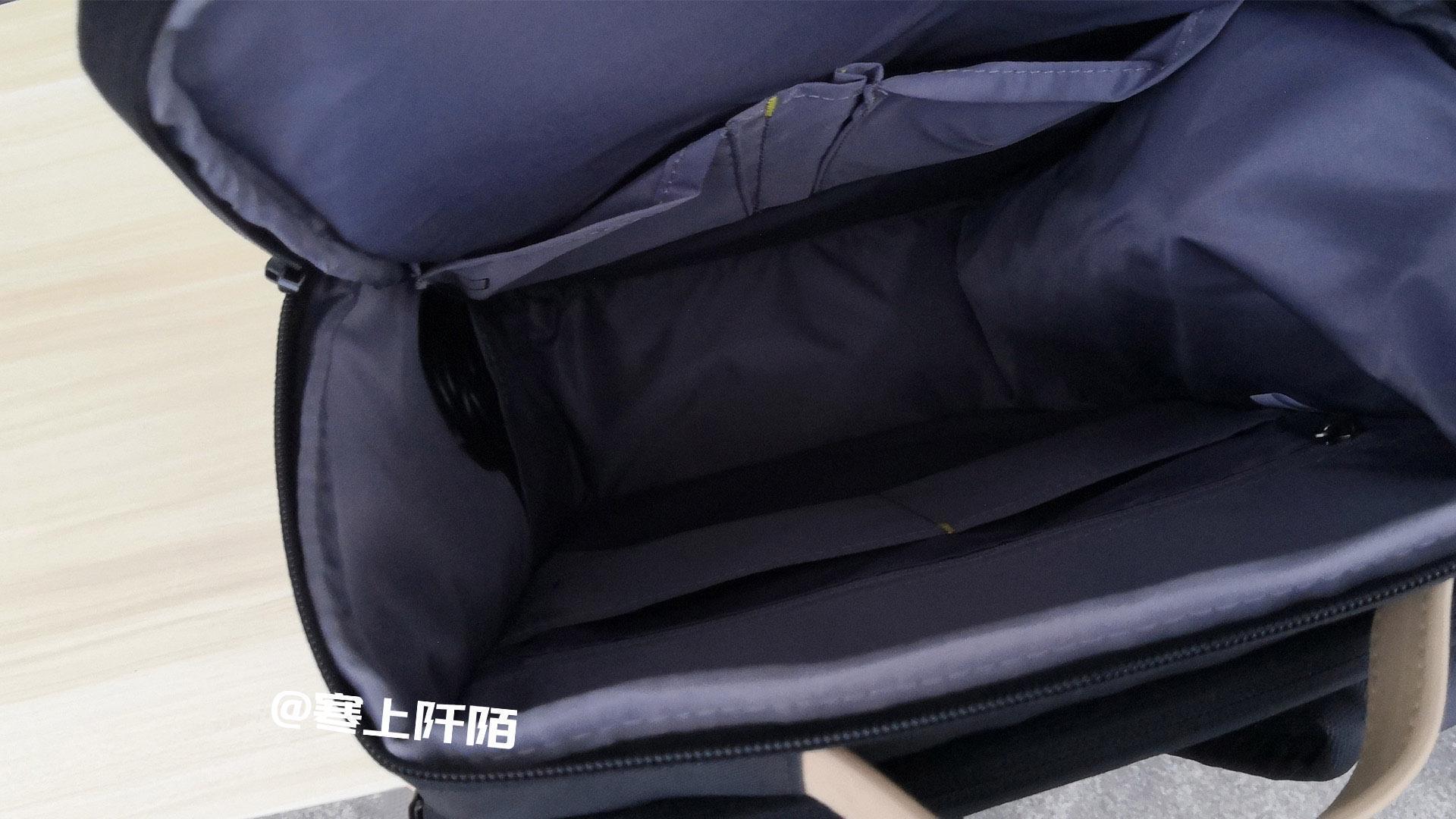 轻奢时尚品质背包，19升大容量，带上地平线8号ZERO背包一起出行