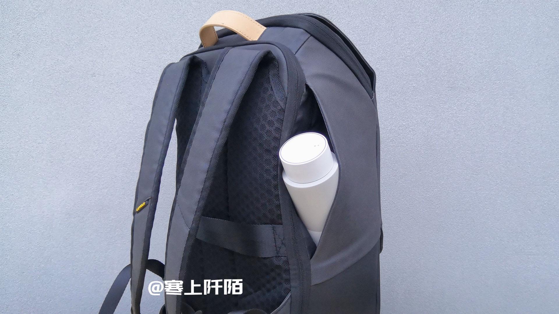 轻奢时尚品质背包，19升大容量，带上地平线8号ZERO背包一起出行