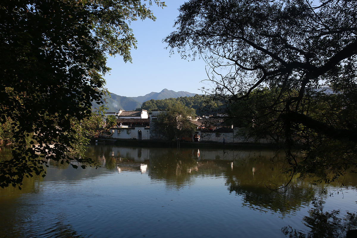 投石问路：定焦摄影，宏村是你向往的那个地方么？