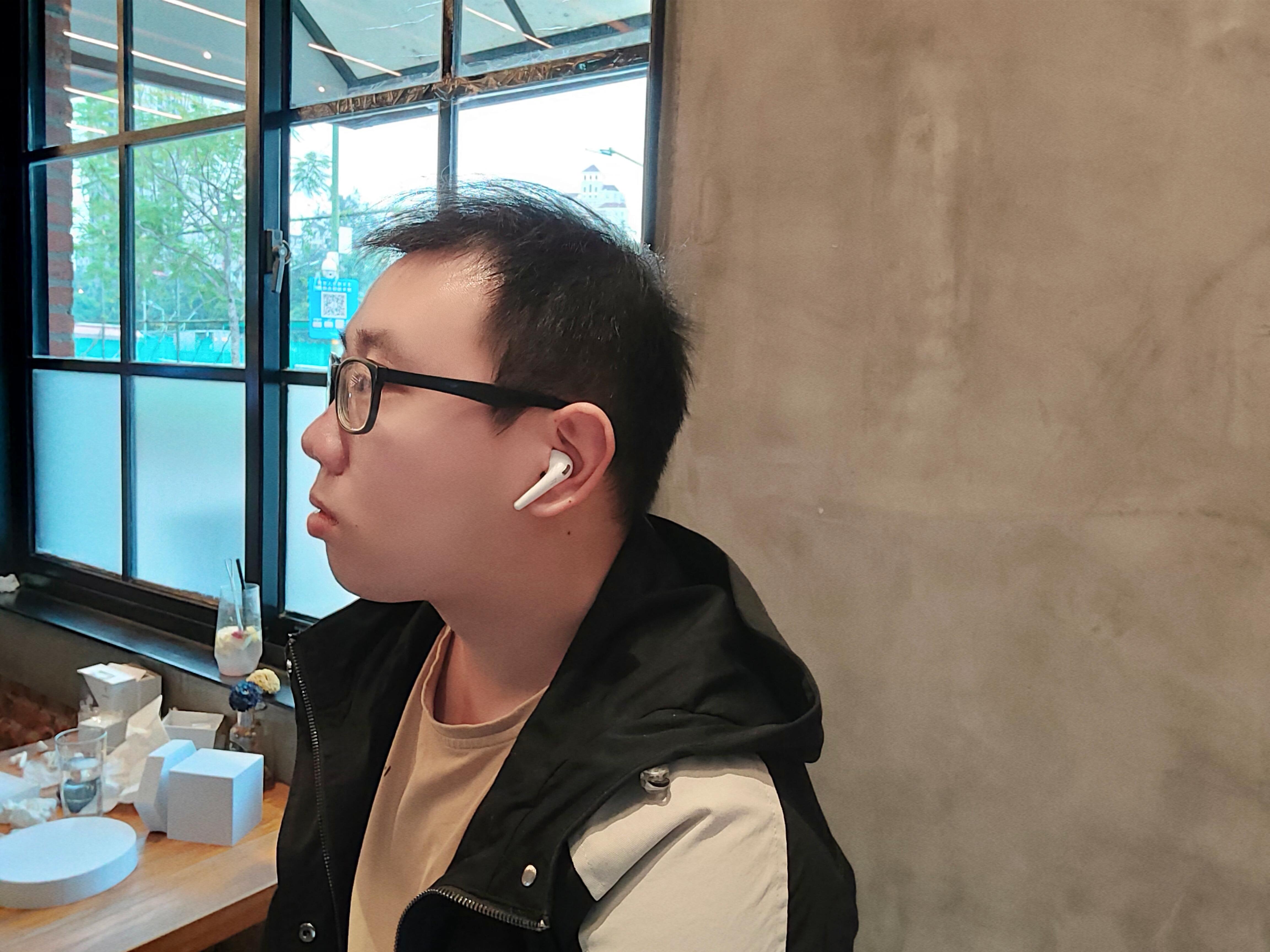 轻盈入耳，1MORE ComfoBuds+空气豆体验，让你舒服地听