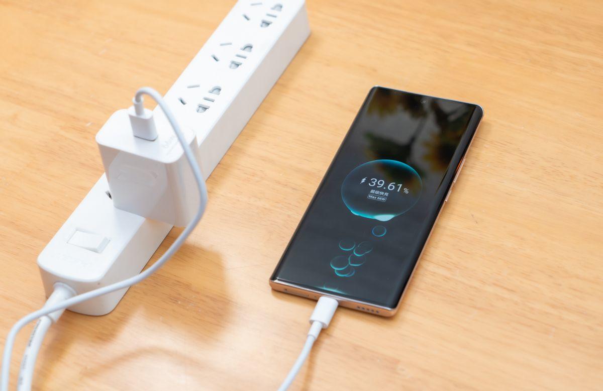 手势加持，隔空拍摄更方便，创新VLOG手机荣耀60开箱