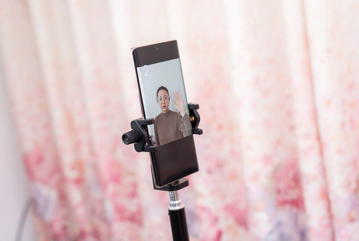 手势加持，隔空拍摄更方便，创新VLOG手机荣耀60开箱