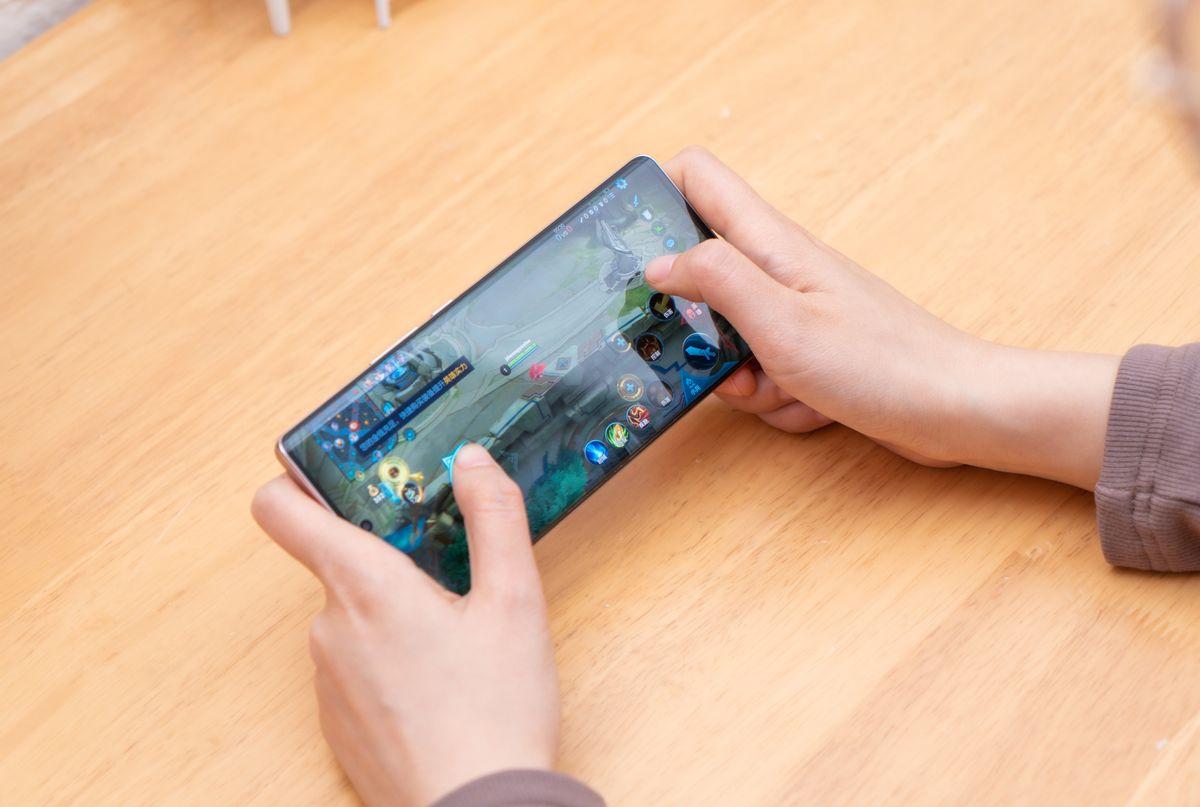 手势加持，隔空拍摄更方便，创新VLOG手机荣耀60开箱