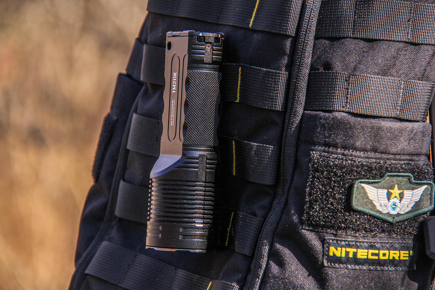 爆发，十九只眼睛的小怪兽：奈特科尔TM20K手电