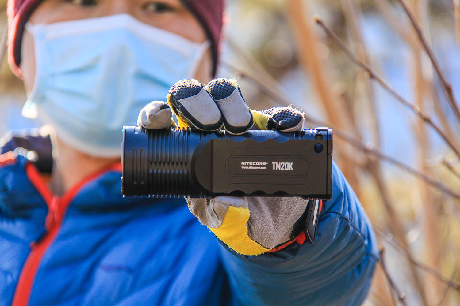 爆发，十九只眼睛的小怪兽：奈特科尔TM20K手电