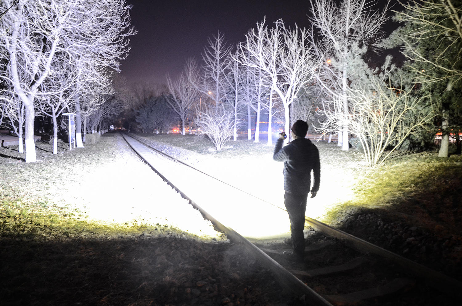 爆发，十九只眼睛的小怪兽：奈特科尔TM20K手电