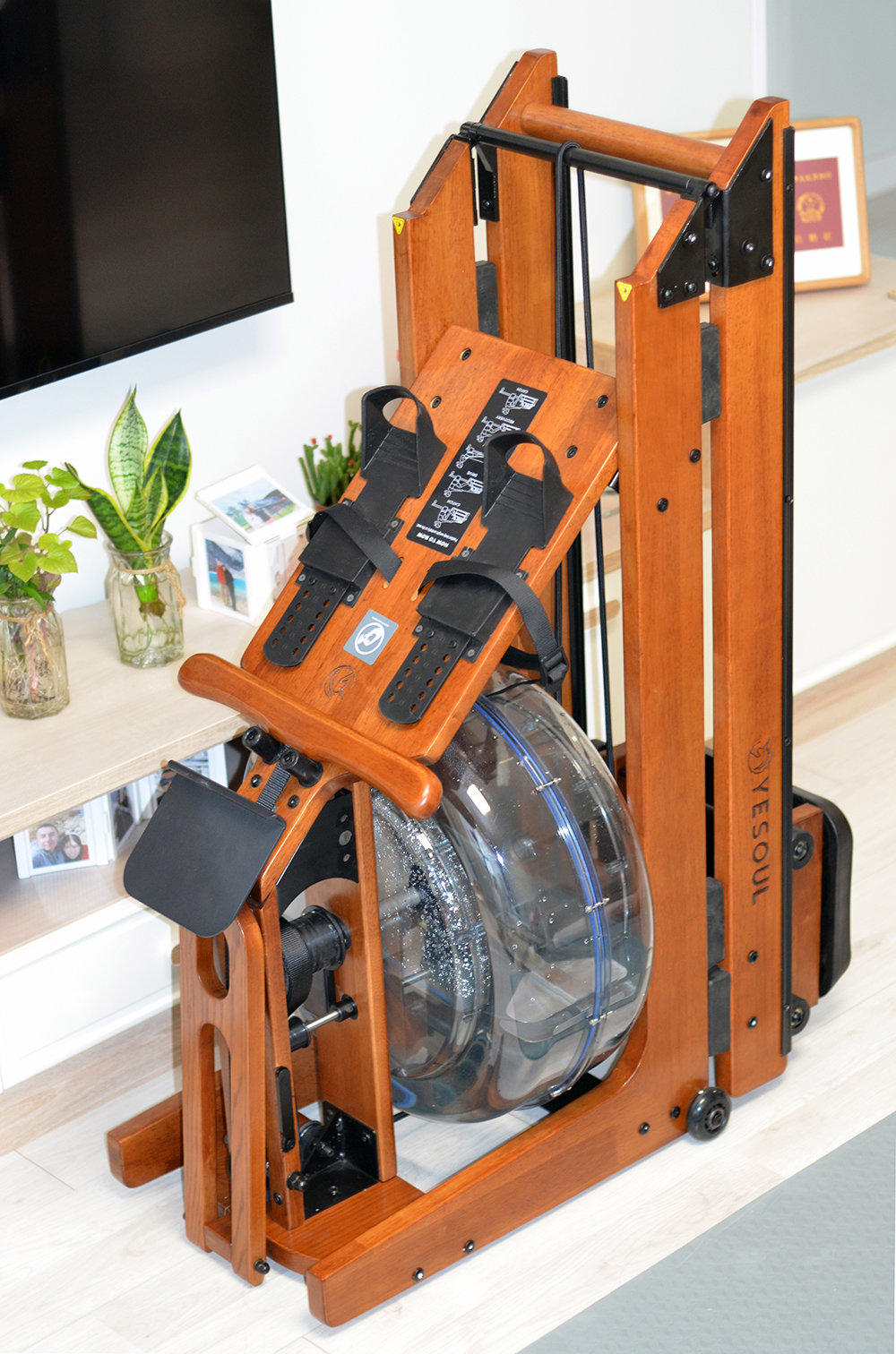 水阻原理,实现智能训练模式:野小兽R30划船机