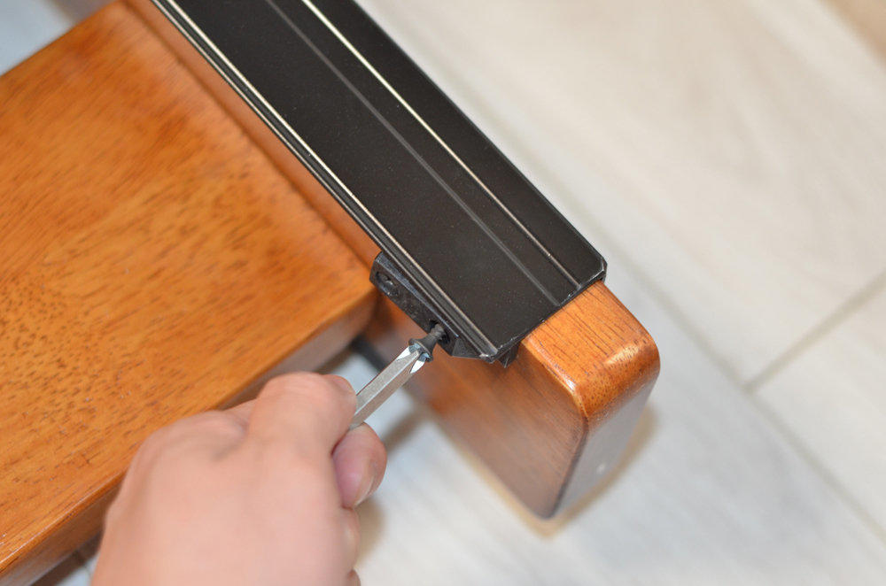 水阻原理,实现智能训练模式:野小兽R30划船机