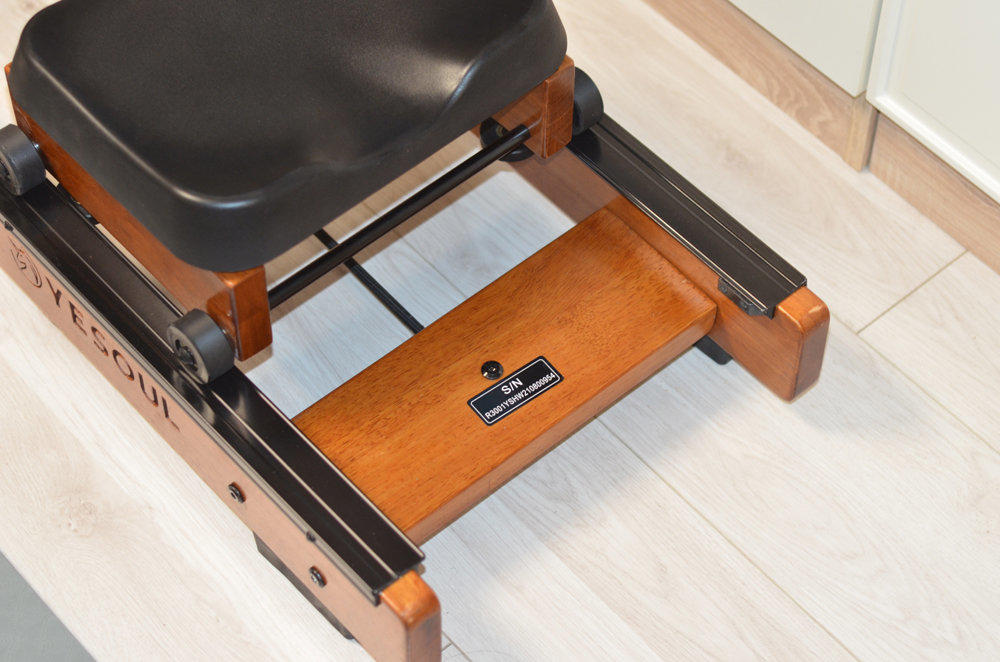 水阻原理,实现智能训练模式:野小兽R30划船机