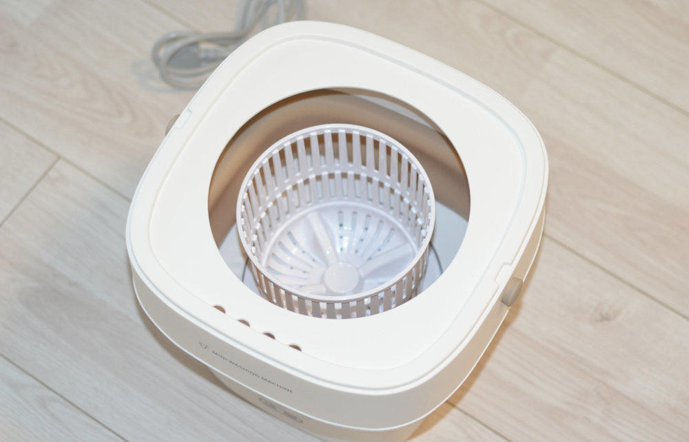 小件贴身衣物轻松洗:大宇折叠洗衣机