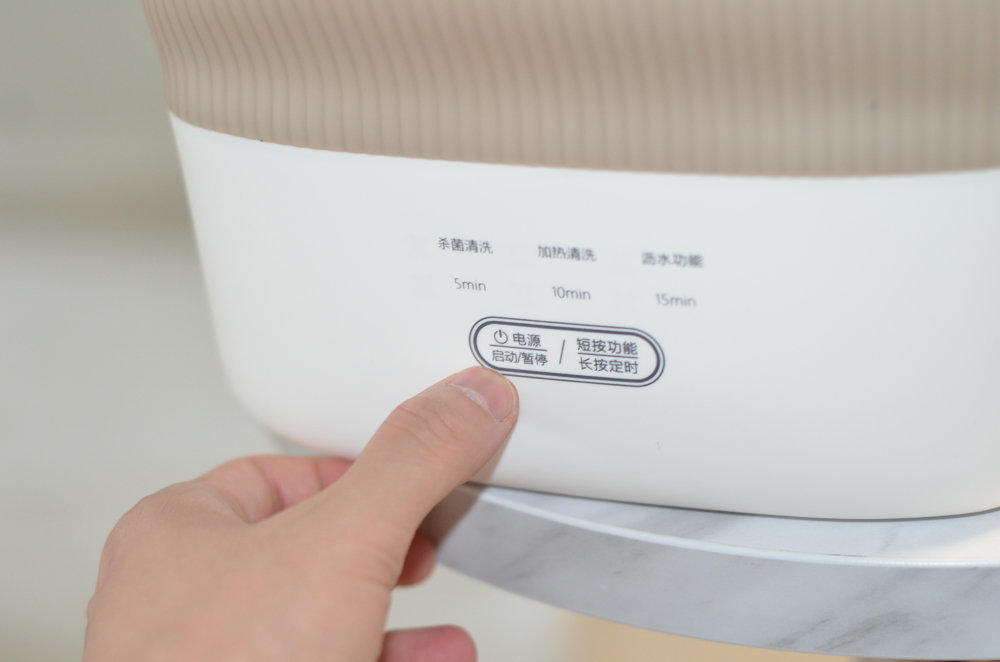 小件贴身衣物轻松洗:大宇折叠洗衣机