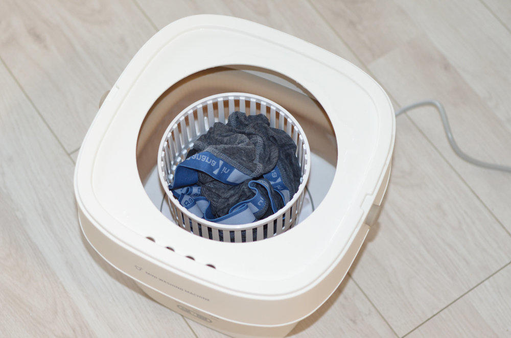 小件贴身衣物轻松洗:大宇折叠洗衣机