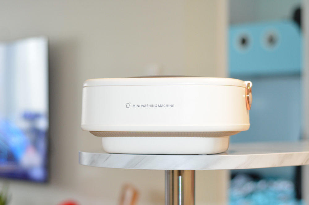 小件贴身衣物轻松洗:大宇折叠洗衣机