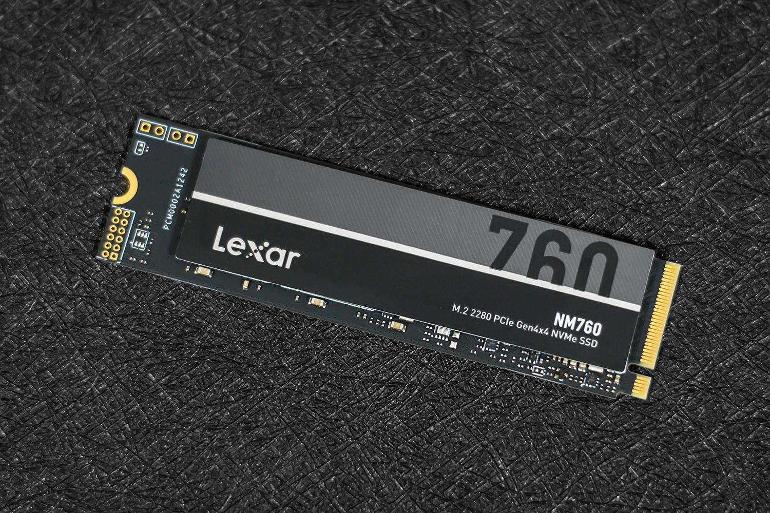 5300MB/s读速，温控表现优秀，雷克沙NM760 PCIe 4.0固态硬盘评测