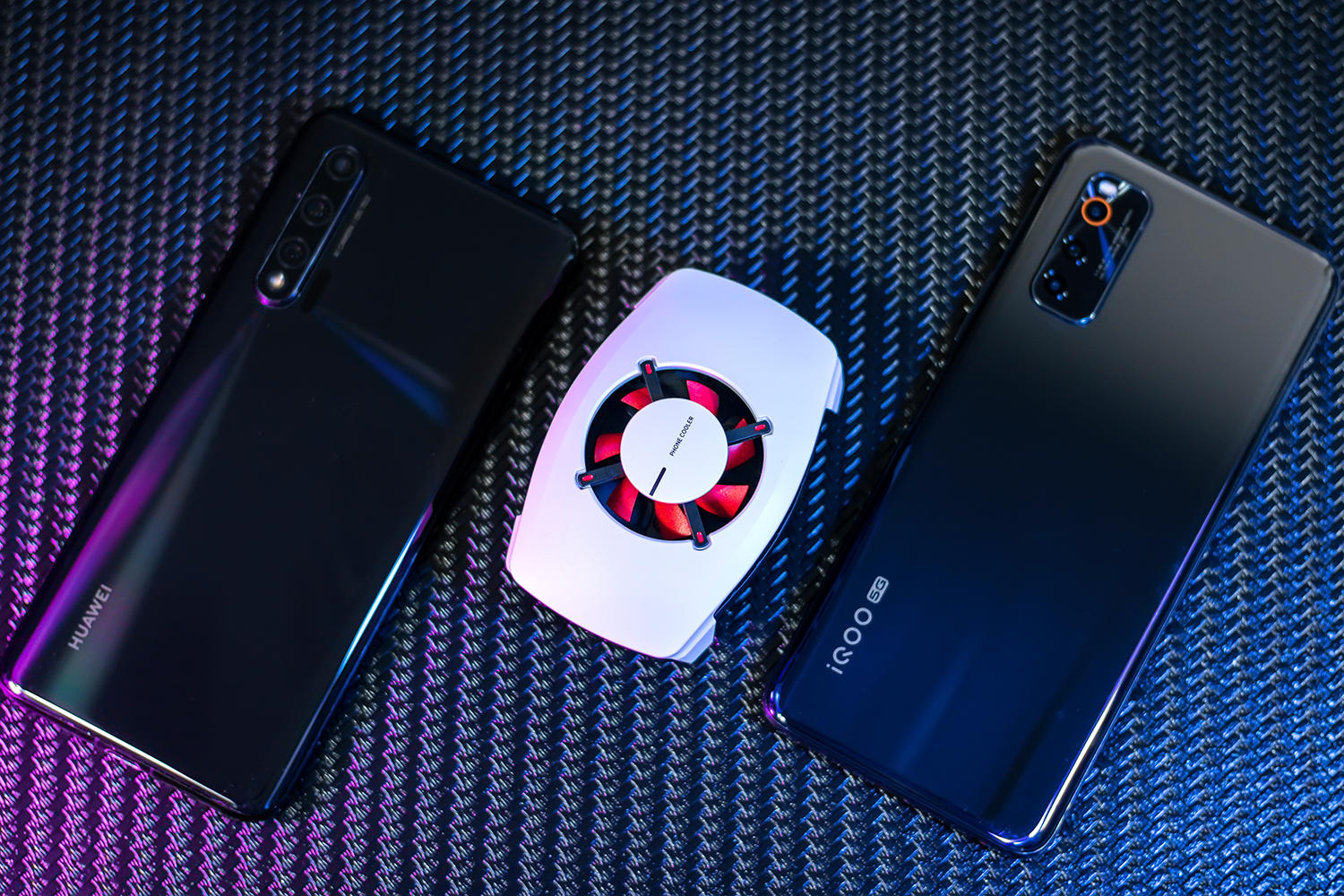 双倍制冷,炎炎夏日无惧手机发热,一加18W冰点散热背夹评测