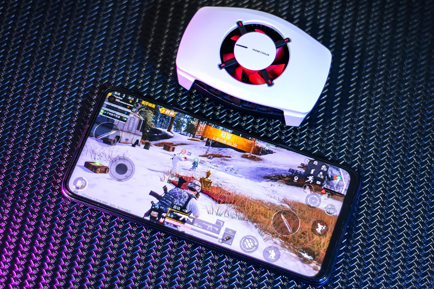 双倍制冷,炎炎夏日无惧手机发热,一加18W冰点散热背夹评测