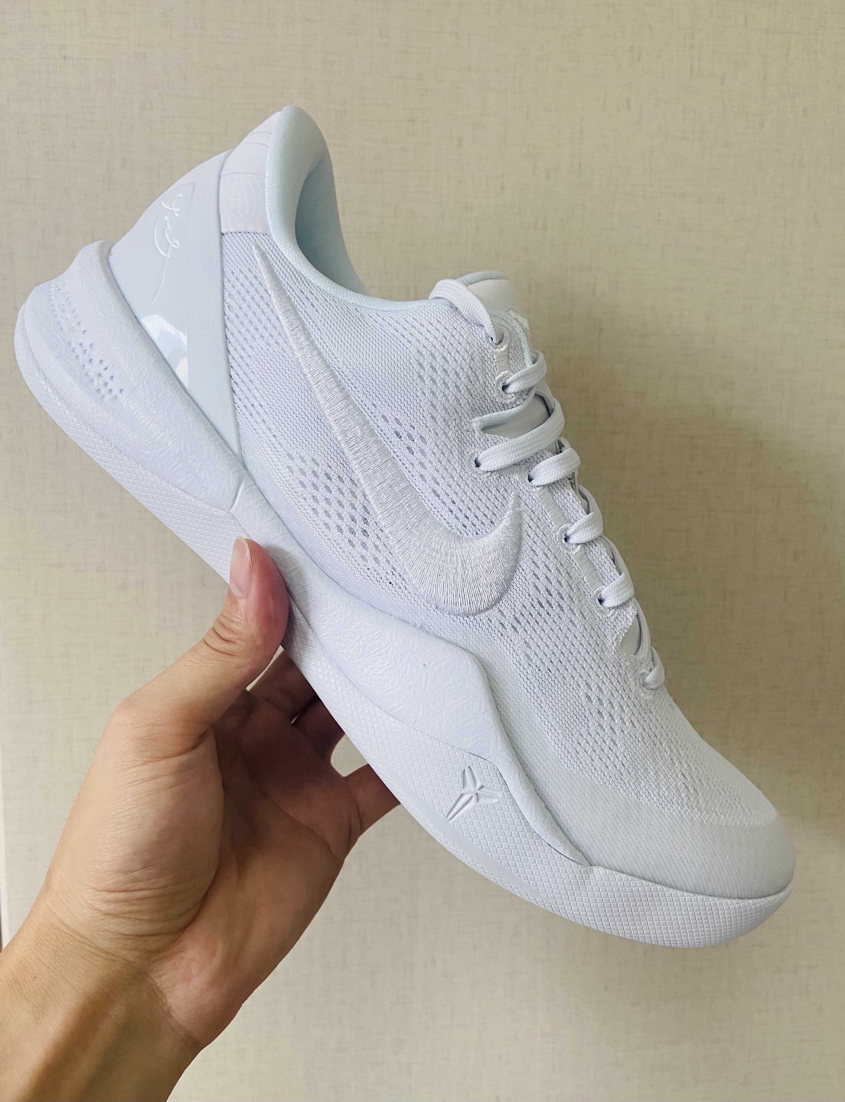 💥如此精致的纯白科8复刻,你真的会舍得拿去实战吗?💥