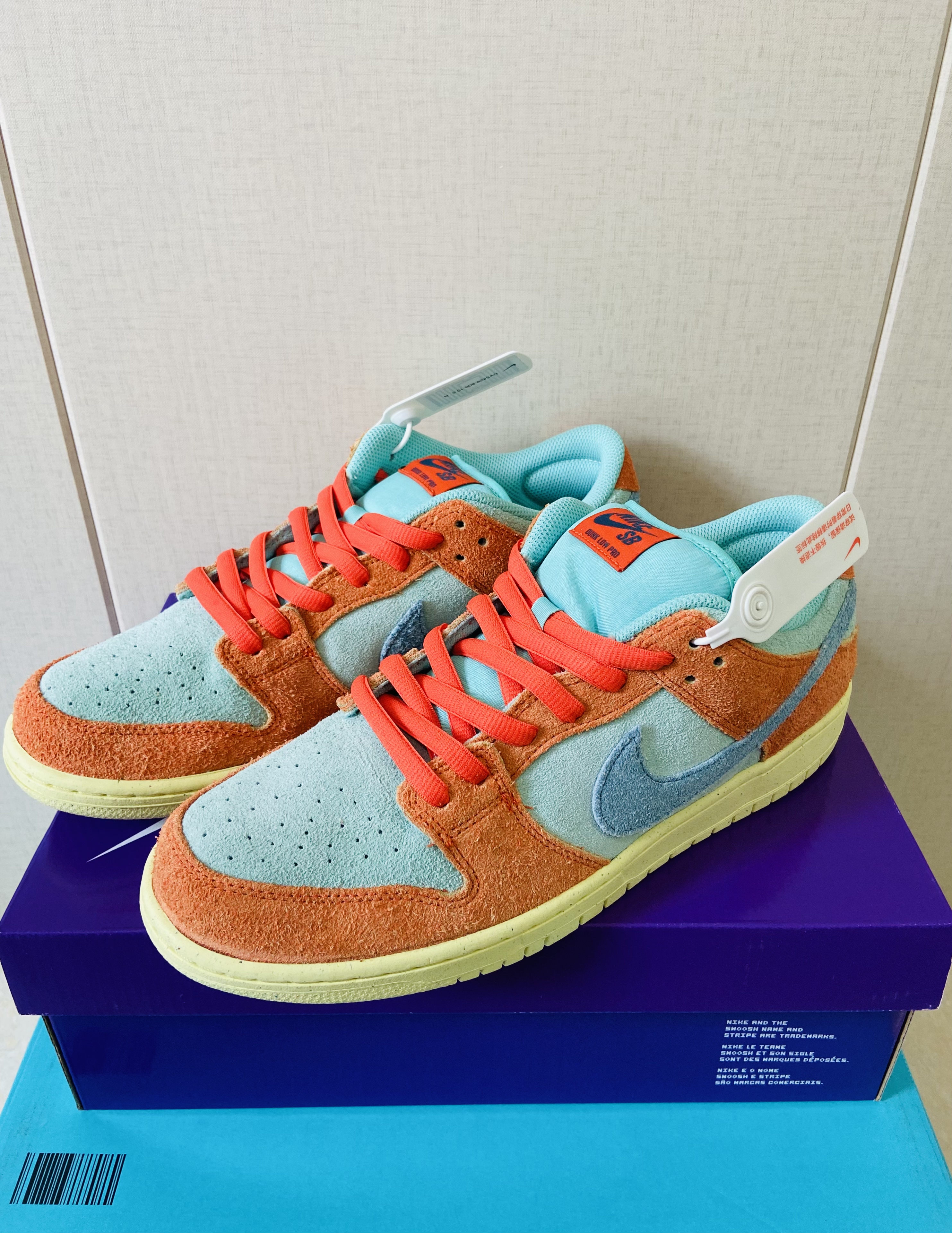 💥鞋控必入的时尚鞋，Nike Dunk SB Low橙青色，你心动了吗？💥
