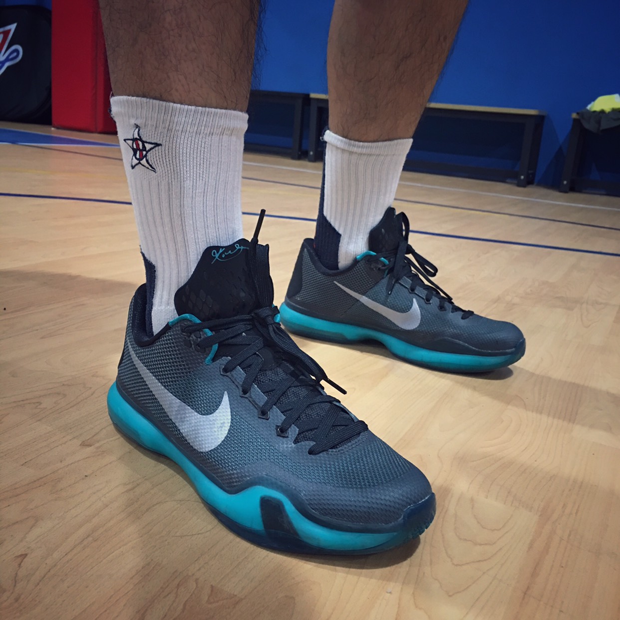 轻质鞋面，Lunar前掌+后掌大Zoom