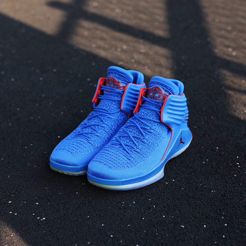 AJ32威少PE，天空是蓝色的
出色的实