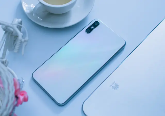 华为畅享10e