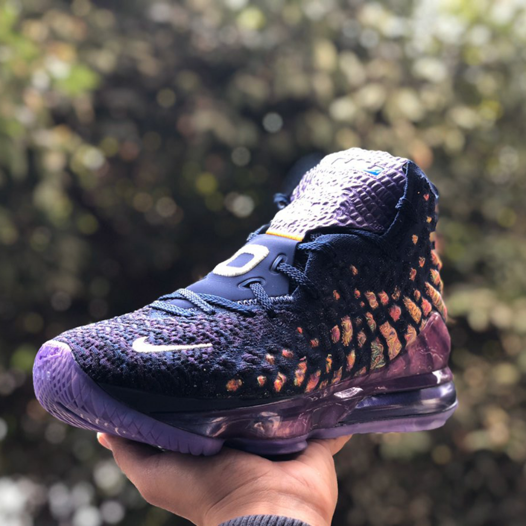 Nike LeBron 17
