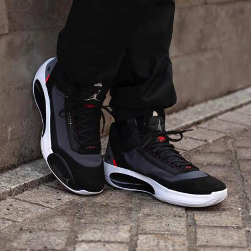 Air Jordan 34 黑红Low