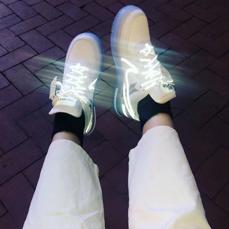 Air Force 1 白色/浅蓝底
