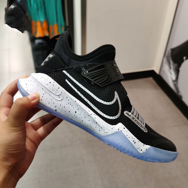 Nike zoom flight黑