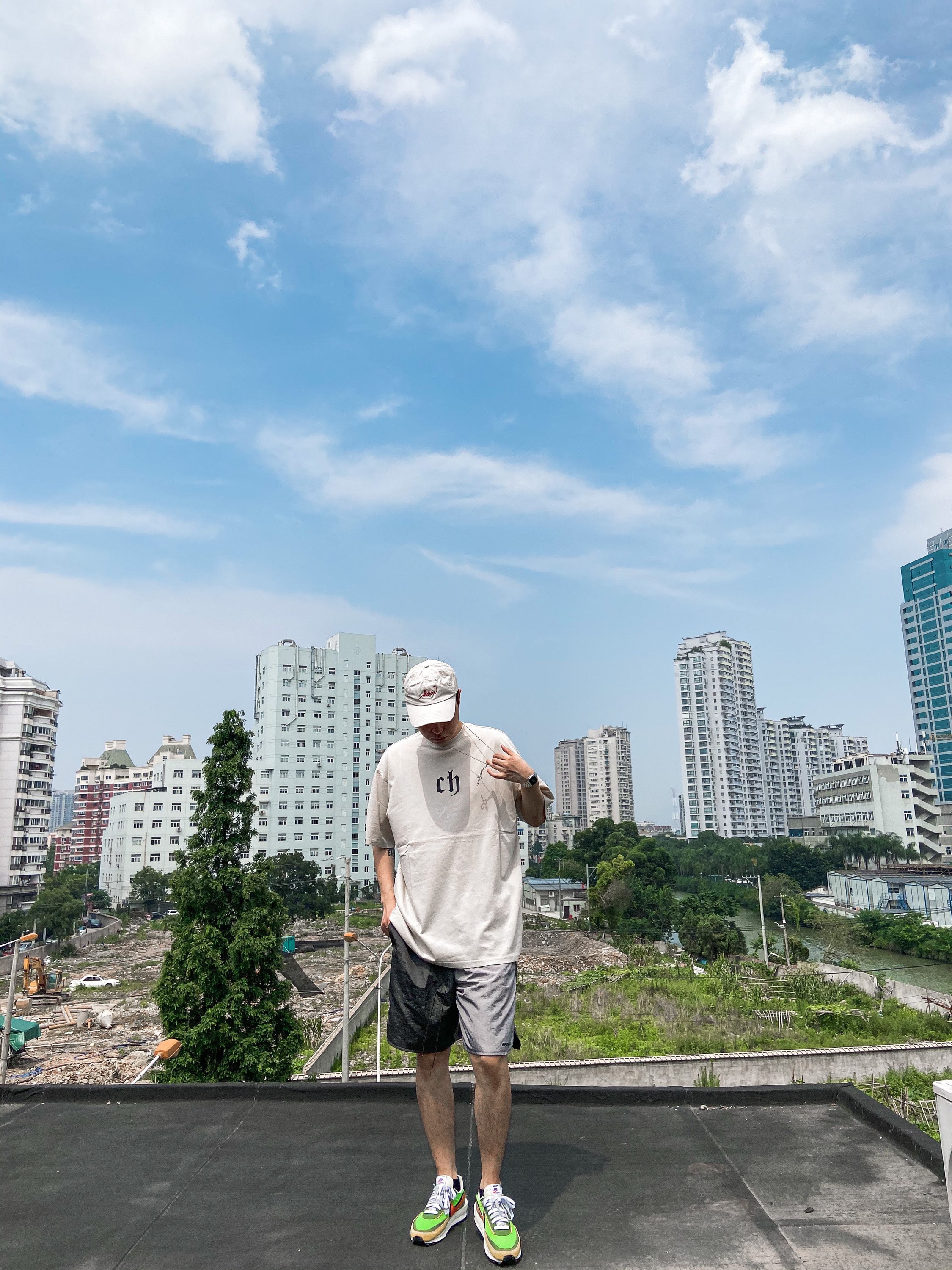 就是简简单单，夏天其实没啥搭配的，都是T