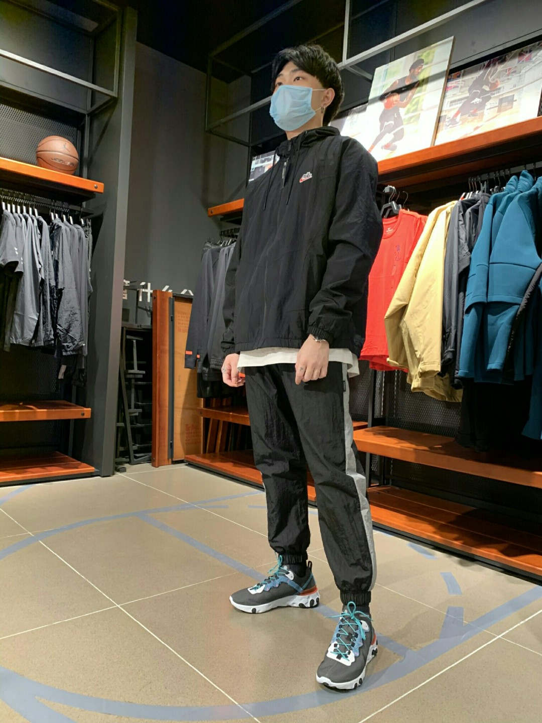 Nike潮搭分享2020-3-17
Ni