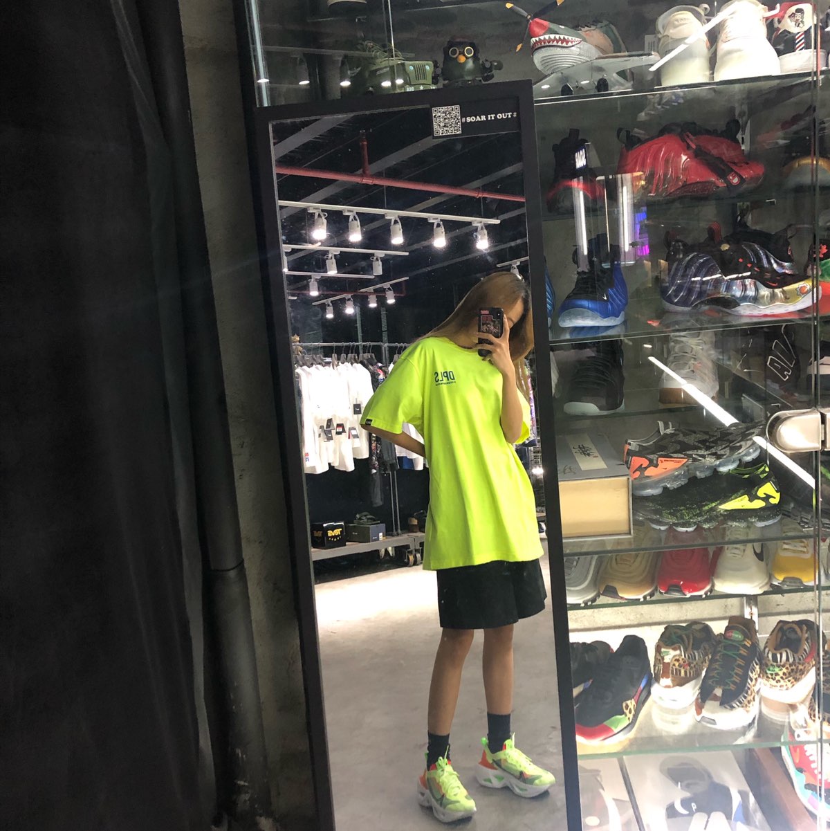 ootd ｜ 今日份限定荧光系女孩🥰

