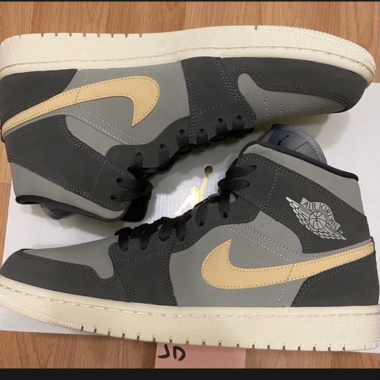 Air Jordan 1