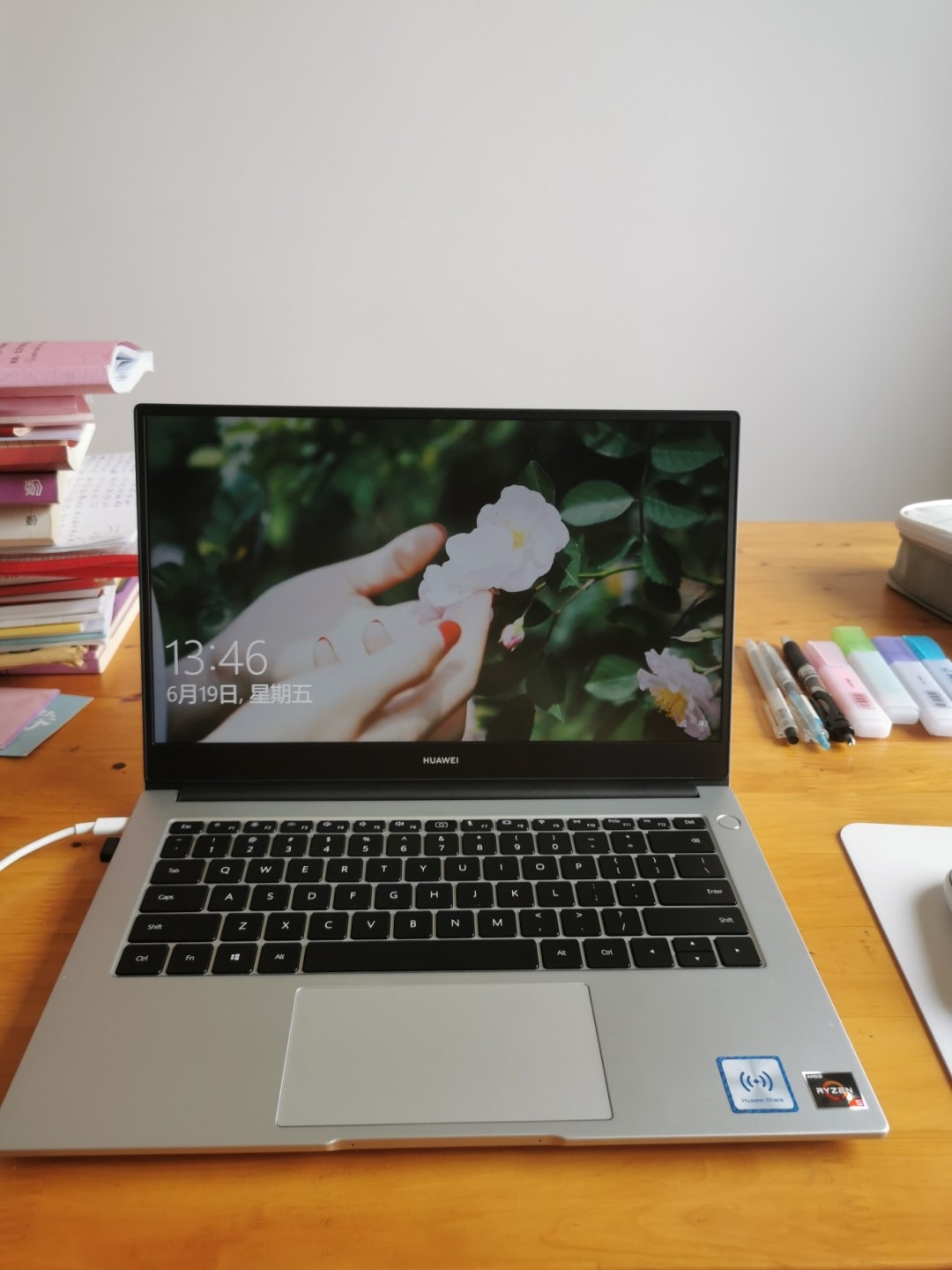  华为matebook D14