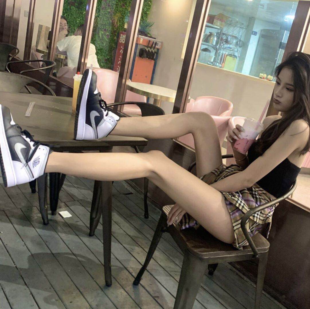 女孩子穿这个更酷呦，姐妹们一起冲冲冲