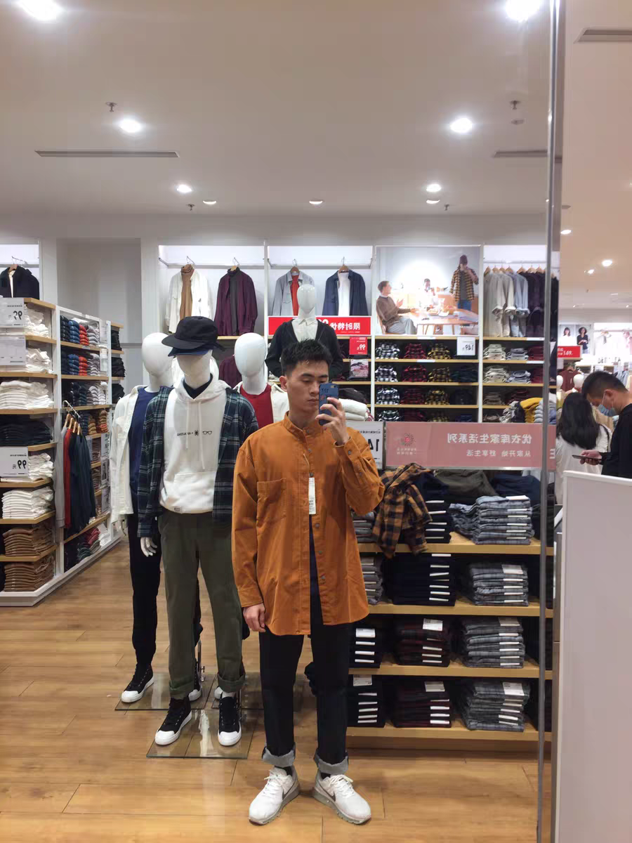 优衣库衬衫