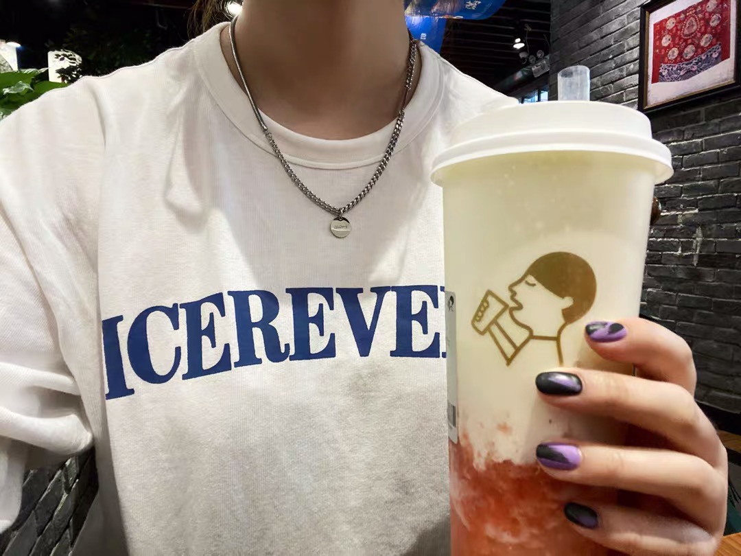 ICEREVERIE 长袖卫衣 